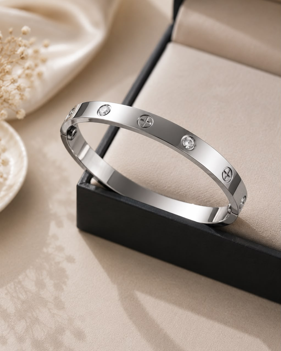 The Everlasting Bracelet